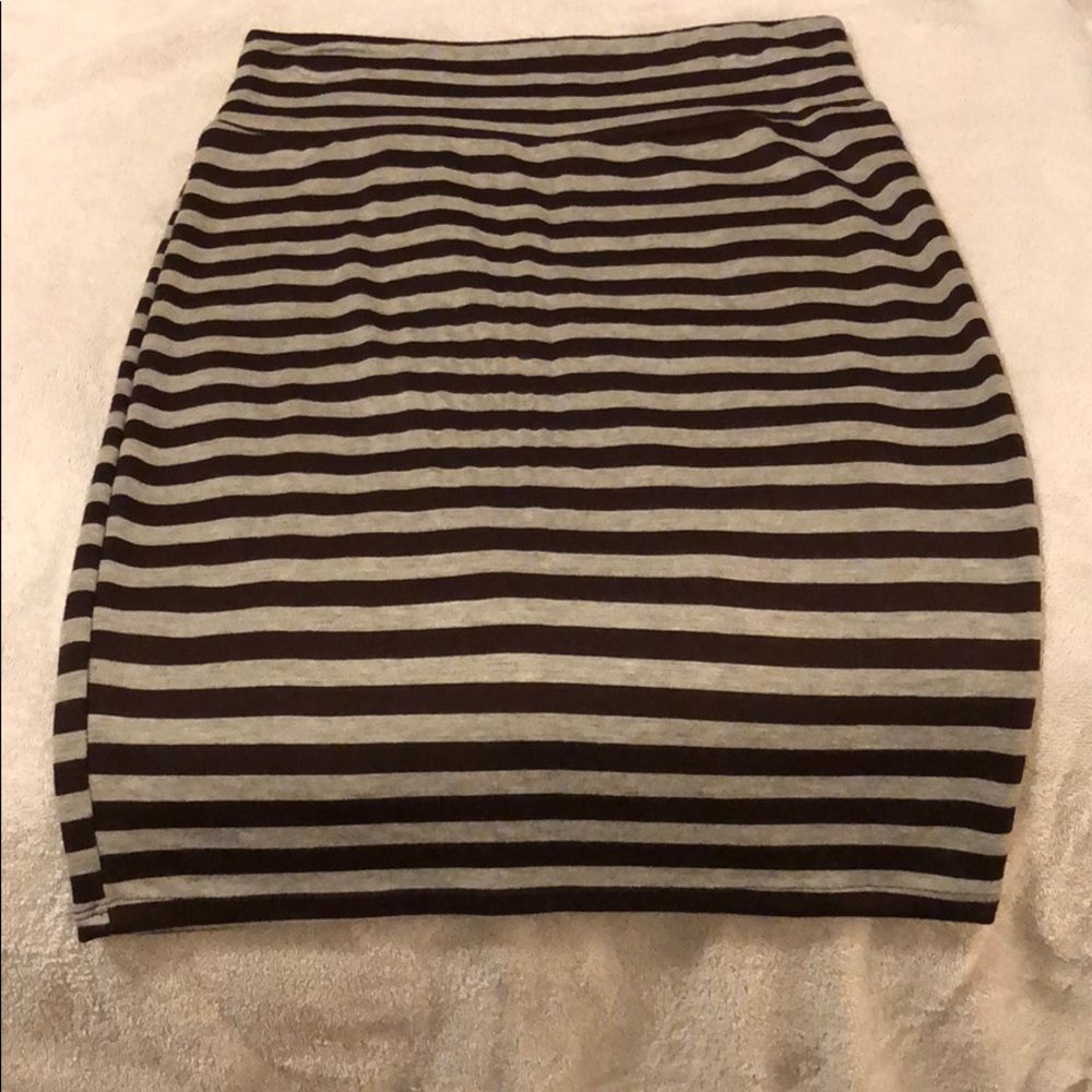Lularoe Cassie size small